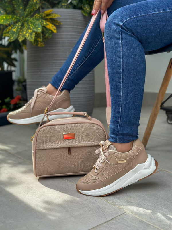 COMBO LOLA NUDE